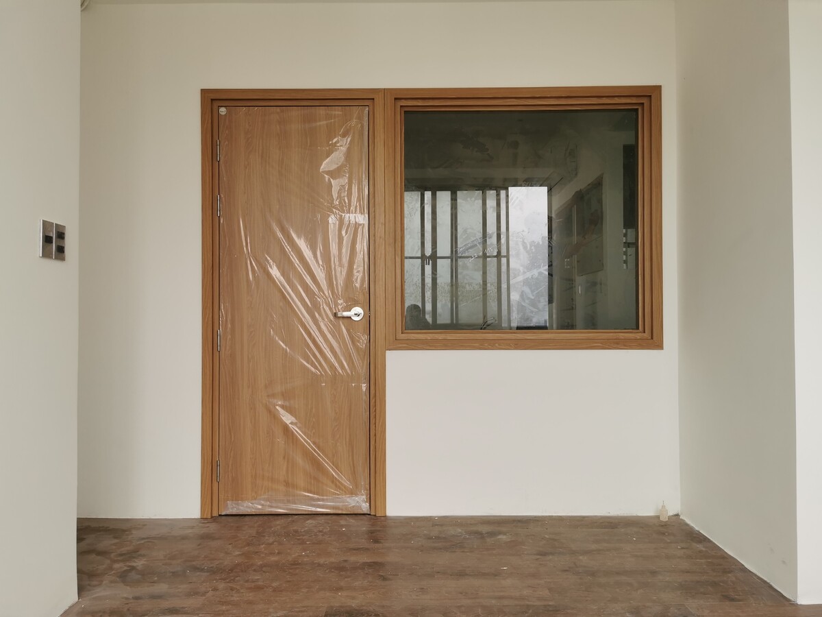 Thứ ba, cửa nhựa composte có giá thành cao